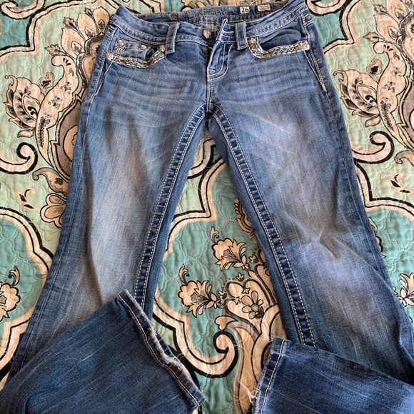 Miss Me Jeans - Picture 2 of 3